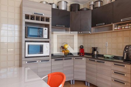 Casa à venda com 200m², 3 quartos e 2 vagasCozinha