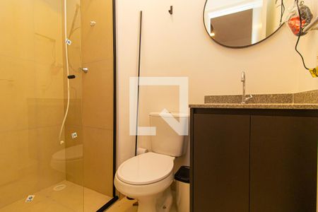 Banheiro de kitnet/studio para alugar com 1 quarto, 28m² em Bela Vista, São Paulo