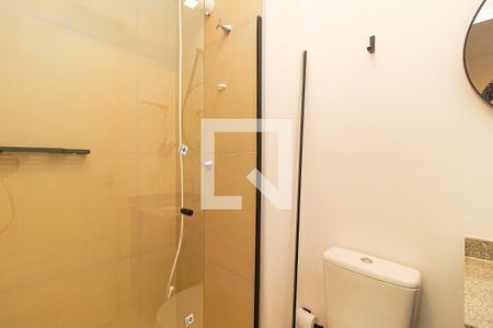 Banheiro de kitnet/studio à venda com 1 quarto, 28m² em Bela Vista, São Paulo