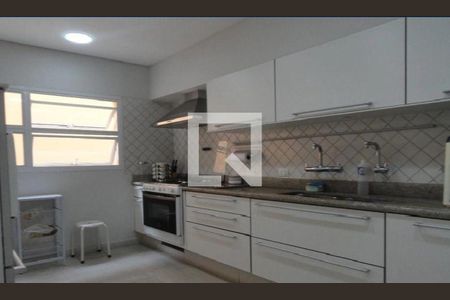 Casa à venda com 4 quartos, 450m² em Pinheiros, São Paulo