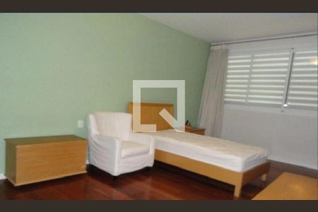 Casa à venda com 4 quartos, 450m² em Pinheiros, São Paulo