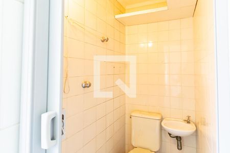 Apartamento para alugar com 70m², 2 quartos e 1 vaga Apartamento para alugar com 70m², 2 quartos e 1 vagaBanheiro de Serviço