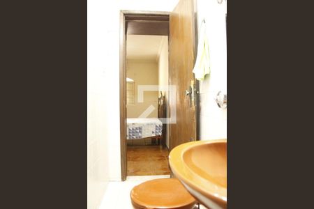 Banheiro de casa à venda com 5 quartos, 550m² em Colonial, Contagem