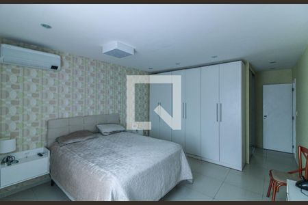 Suíte 1 (Master) de casa de condomínio à venda com 5 quartos, 315m² em Vargem Grande, Rio de Janeiro