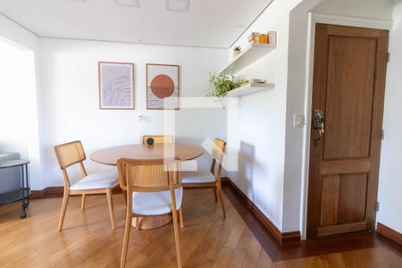 Sala de apartamento à venda com 3 quartos, 75m² em Jardim Peri Peri, São Paulo