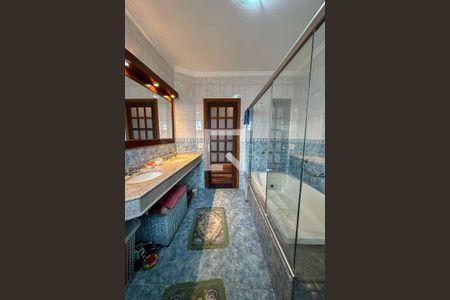 Casa à venda com 420m², 4 quartos e 4 vagasBanheiro 1