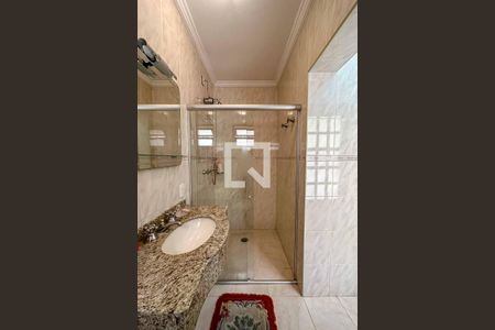 Casa à venda com 420m², 4 quartos e 4 vagasBanheiro 5