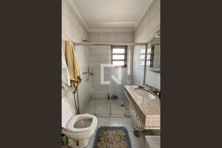 Casa à venda com 420m², 4 quartos e 4 vagasBanheiro 2