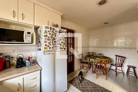 Casa à venda com 420m², 4 quartos e 4 vagasCozinha