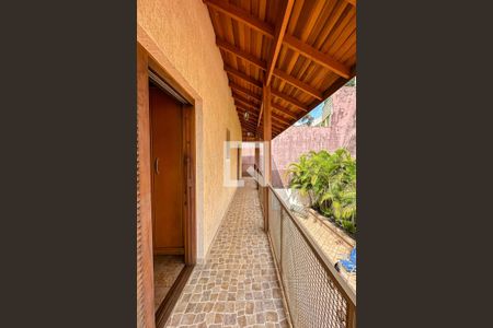 Casa à venda com 420m², 4 quartos e 4 vagasVaranda