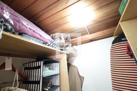 Casa de condomínio para alugar com 102m², 3 quartos e 1 vagaCloset do Quarto 1