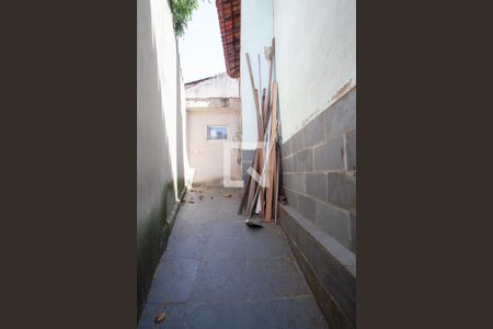 Casa para alugar com 297m², 4 quartos e 6 vagasQuintal