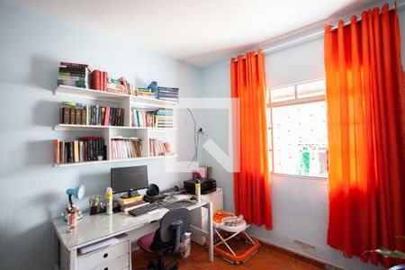 Casa para alugar com 297m², 4 quartos e 6 vagasQuarto 2