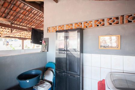 Casa para alugar com 297m², 4 quartos e 6 vagasÁrea de Serviço