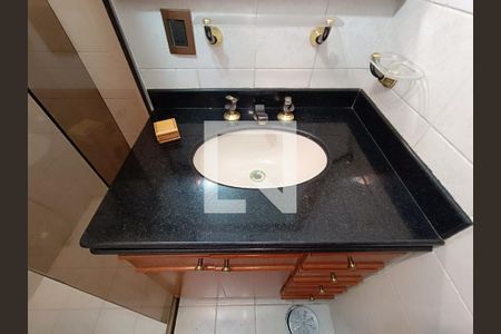 Apartamento à venda com 105m², 3 quartos e 1 vagaBanheiro Social