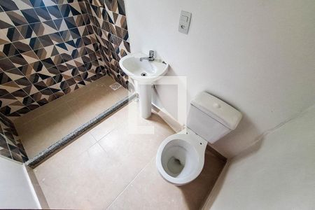 Casa à venda com 357m², 3 quartos e 4 vagasBanheiro social 2