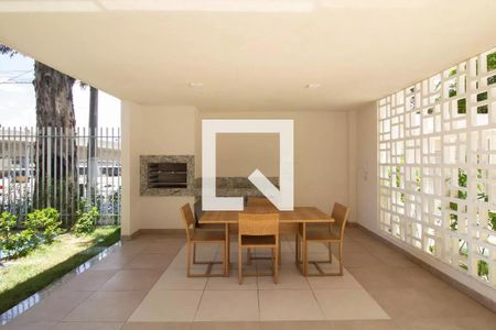 Apartamento para alugar com 35m², 2 quartos e sem vagaÁrea comum - Churrasqueira