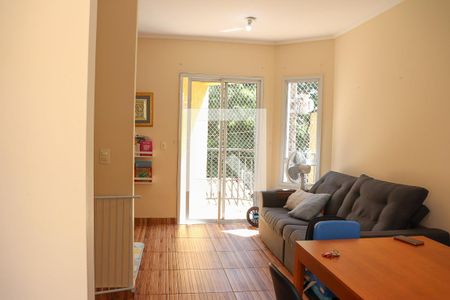 Sala de casa de condomínio à venda com 2 quartos, 100m² em Vila Adalgisa, São Paulo