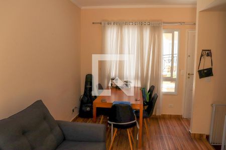 Sala de casa de condomínio à venda com 2 quartos, 100m² em Vila Adalgisa, São Paulo