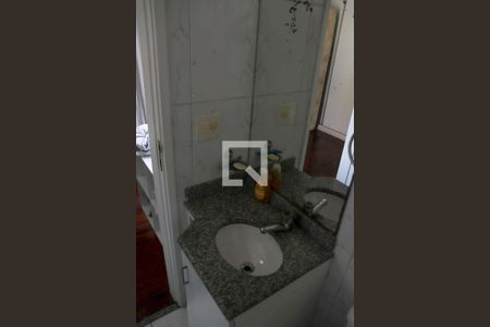 Casa de condomínio à venda com 100m², 2 quartos e 2 vagasBanheiro da Suíte 1