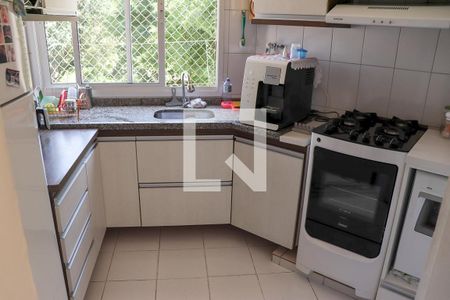 Casa de condomínio à venda com 100m², 2 quartos e 2 vagasCozinha