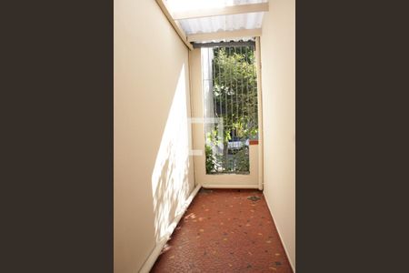 Casa à venda com 244m², 4 quartos e 2 vagasÁrea externa