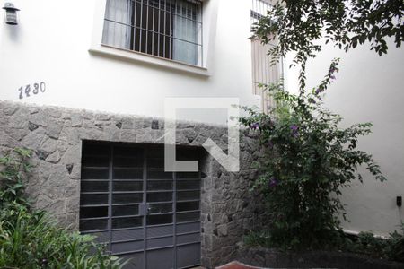 Casa à venda com 244m², 4 quartos e 2 vagasGaragem