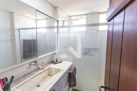 Apartamento à venda com 314m², 3 quartos e 3 vagasBanheiro Social