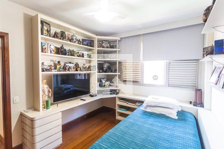 Apartamento à venda com 314m², 3 quartos e 3 vagasQuarto 2