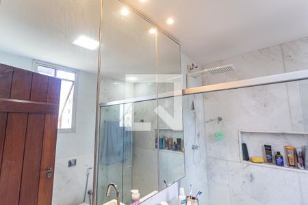 Apartamento à venda com 314m², 3 quartos e 3 vagasArmário do Banheiro 2 da Suíte