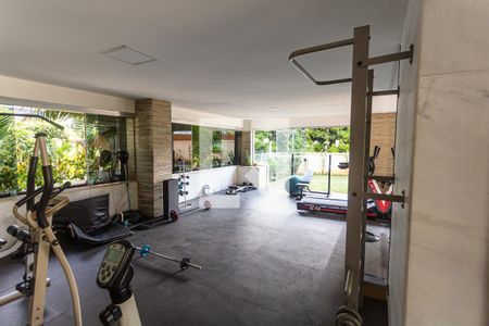 Apartamento à venda com 314m², 3 quartos e 3 vagasAcademia