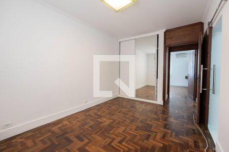 Apartamento à venda com 145m², 3 quartos e 1 vaga Apartamento à venda com 145m², 3 quartos e 1 vagaSuíte