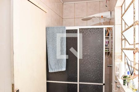 Casa à venda com 140m², 4 quartos e 4 vagasBanheiro 2