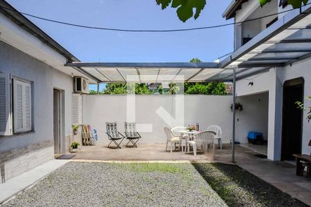 Casa à venda com 140m², 4 quartos e 4 vagasQuintal