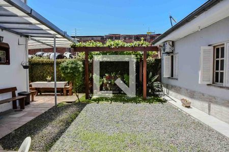 Casa à venda com 140m², 4 quartos e 4 vagasQuintal