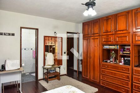 Casa à venda com 4 quartos, 322m² em Vila Jardim, Porto Alegre