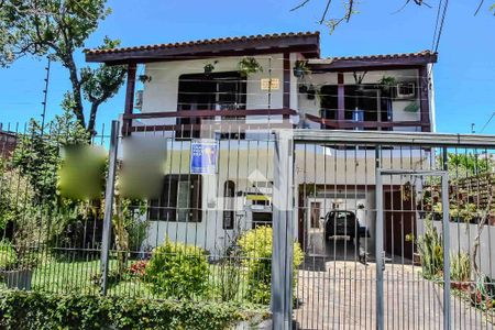Casa à venda com 140m², 4 quartos e 4 vagasFachada