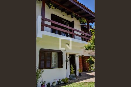 Casa à venda com 140m², 4 quartos e 4 vagasFachada