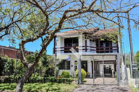 Casa à venda com 140m², 4 quartos e 4 vagasFachada