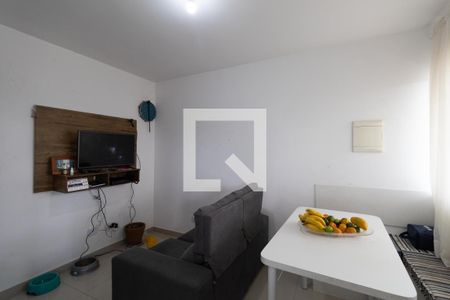 Sala e Cozinha Integrada  de apartamento para alugar com 1 quarto, 26m² em Vila Ré, São Paulo