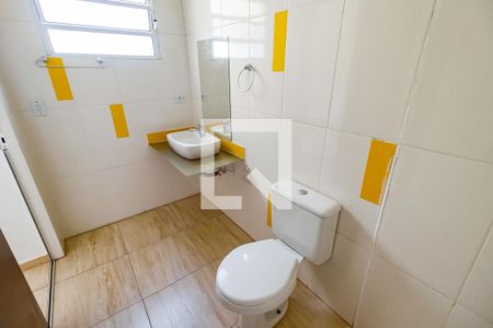 Casa para alugar com 228m², 3 quartos e 2 vagas Casa para alugar com 228m², 3 quartos e 2 vagasBanheiro da Suíte 2