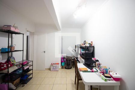 Casa de condomínio à venda com 140m², 3 quartos e 2 vagas Casa de condomínio à venda com 140m², 3 quartos e 2 vagasQuarto 1