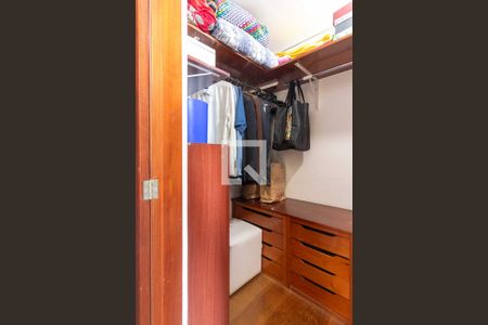 Apartamento à venda com 115m², 3 quartos e 2 vagasCloset da suíte