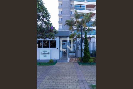 Apartamento à venda com 115m², 3 quartos e 2 vagasFachada e portaria