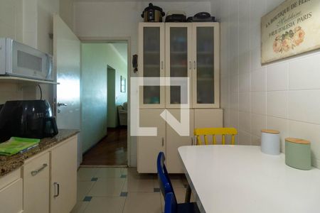 Apartamento à venda com 115m², 3 quartos e 2 vagasCozinha