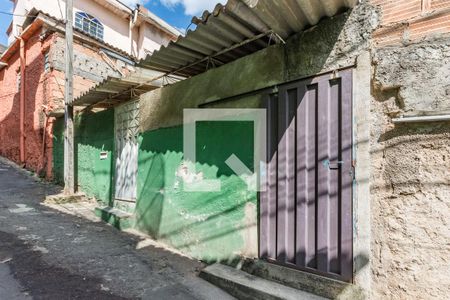 Casa à venda com 272m², 2 quartos e sem vaga