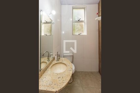 Casa à venda com 272m², 2 quartos e sem vaga