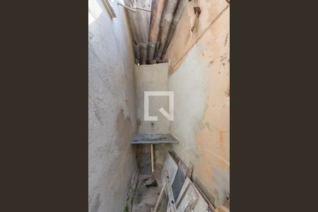 Casa à venda com 272m², 2 quartos e sem vaga