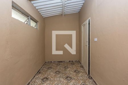 Casa à venda com 272m², 2 quartos e sem vaga