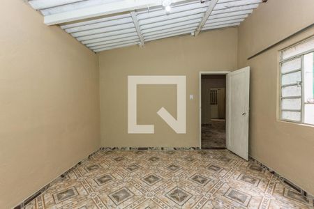 Casa à venda com 272m², 2 quartos e sem vaga